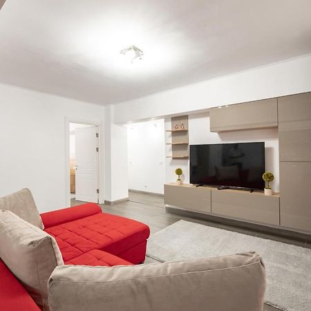 Luxury Ultracentral Pitesti Bagian luar foto