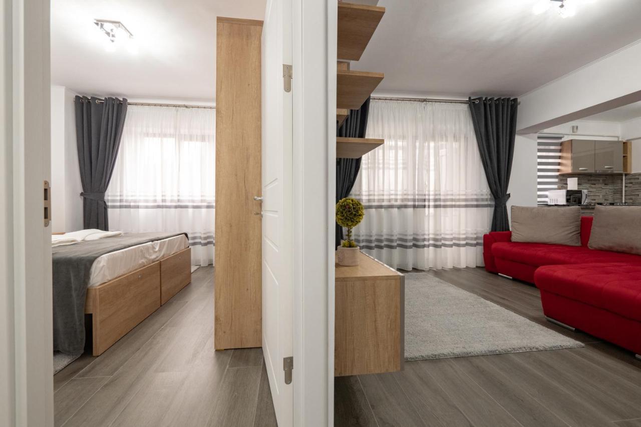 Luxury Ultracentral Pitesti Bagian luar foto