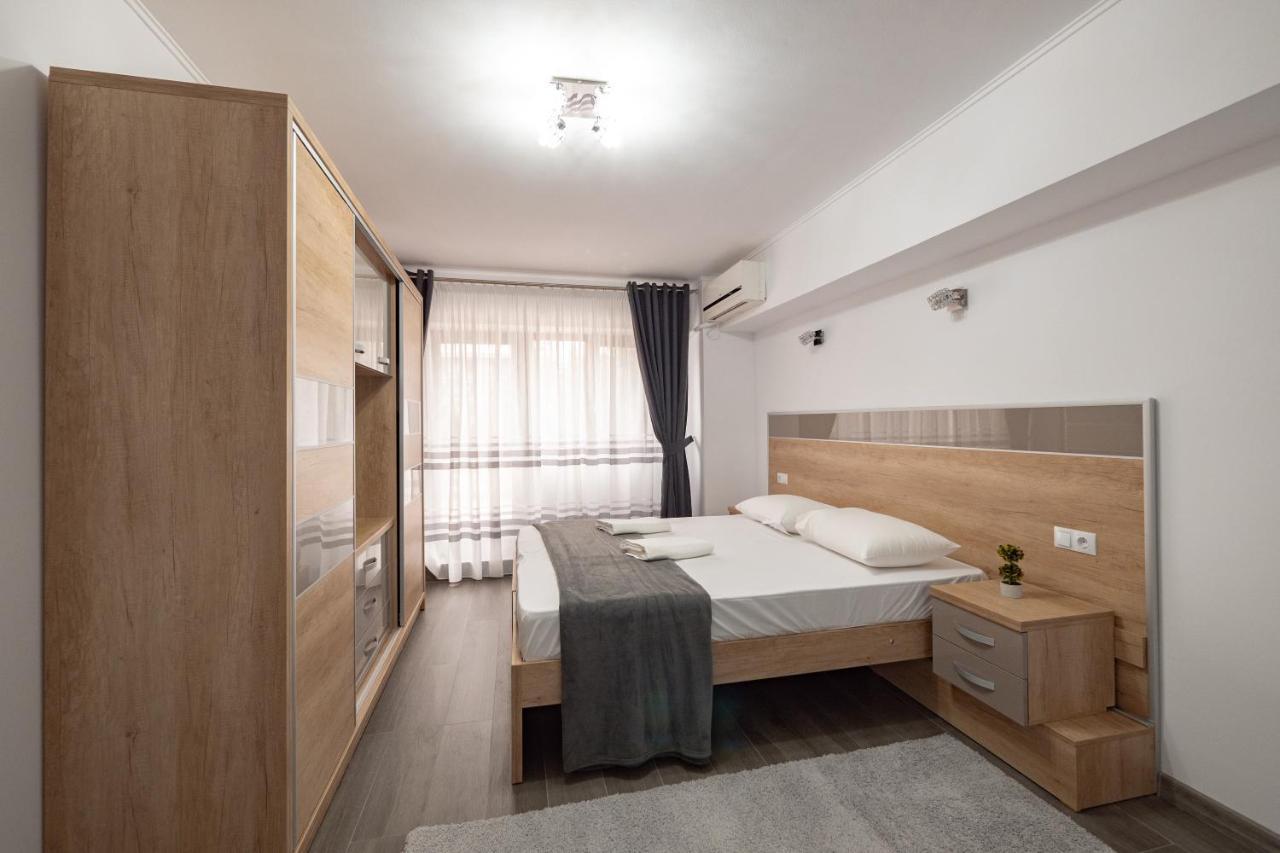 Luxury Ultracentral Pitesti Bagian luar foto