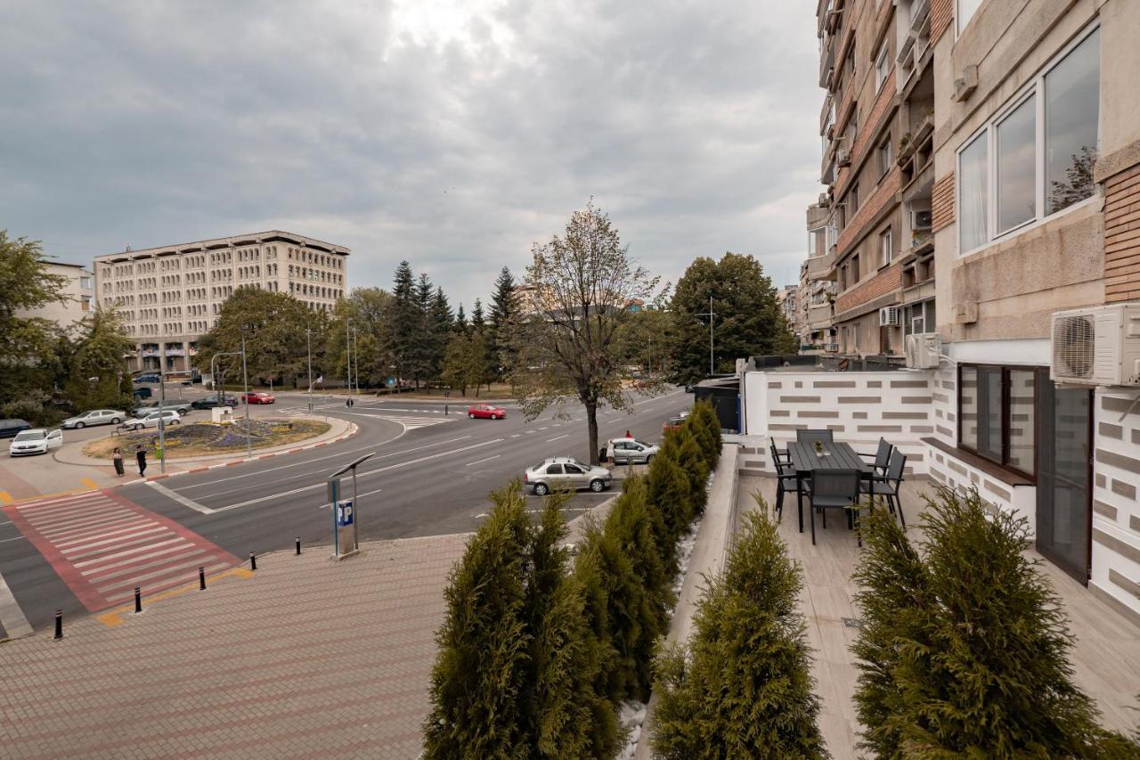 Luxury Ultracentral Pitesti Bagian luar foto