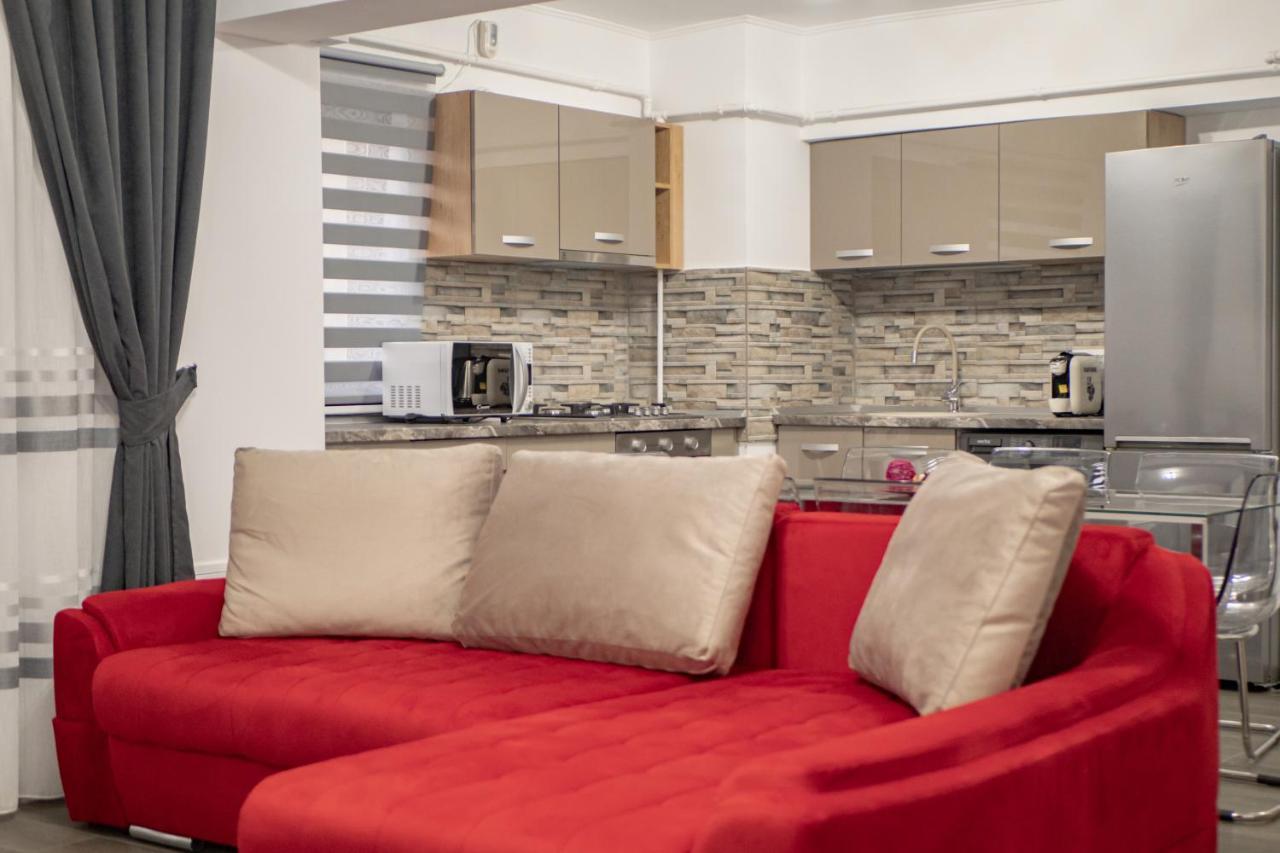 Luxury Ultracentral Pitesti Bagian luar foto
